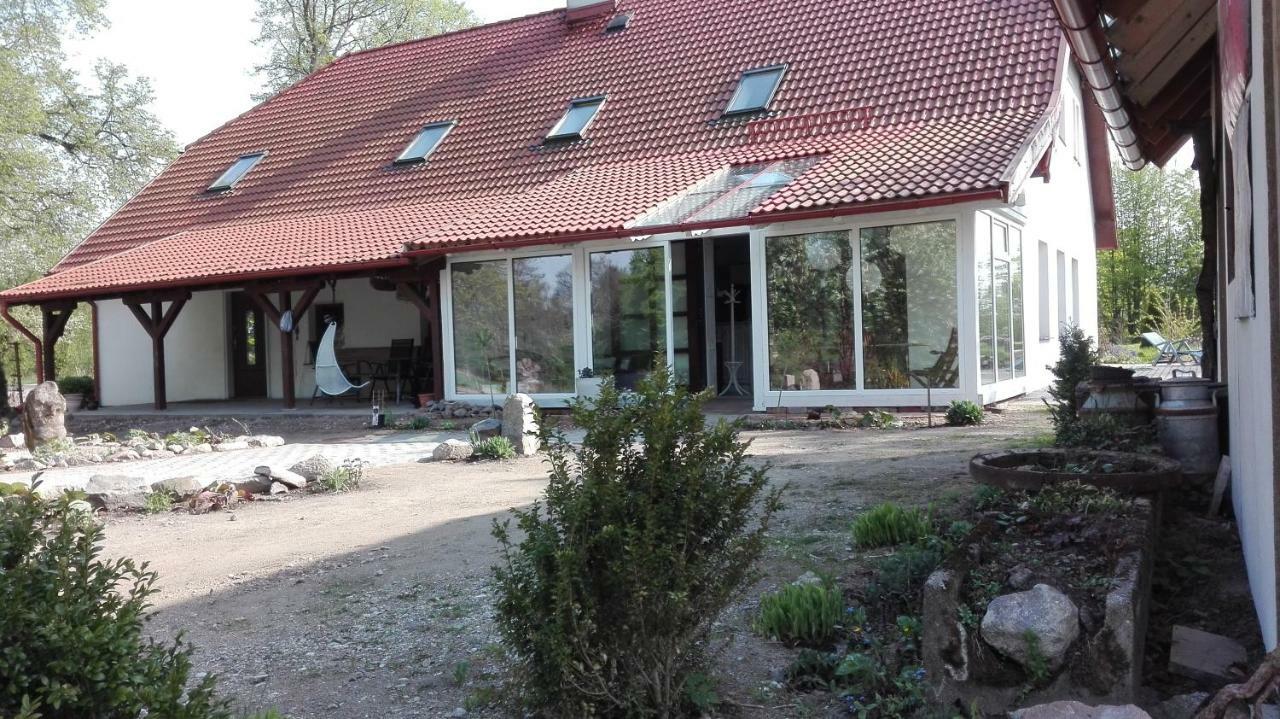 Villa Poza Zgielkiem à Węgorzewo Extérieur photo